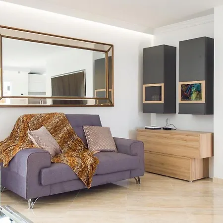 Puerto Del Carmen Sleeps 6 Pool Air Con Wifi Villa